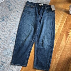 Madewell The Darted Barrel-Leg Jean